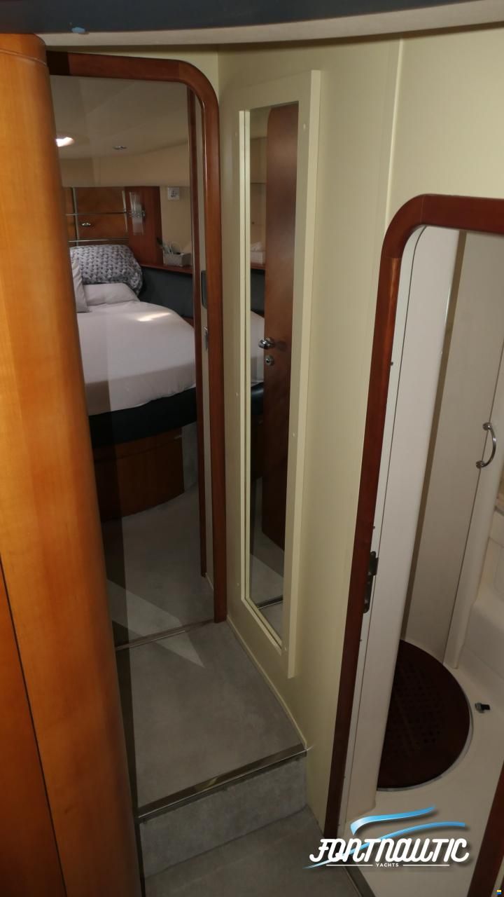 Azimut 46