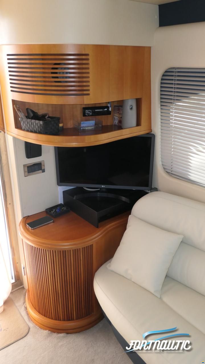 Azimut 46
