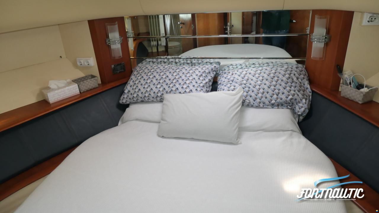 Azimut 46