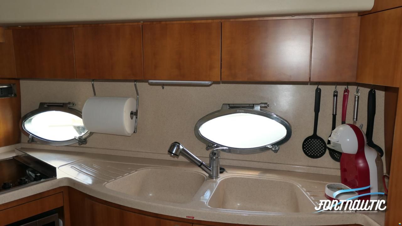 Azimut 46