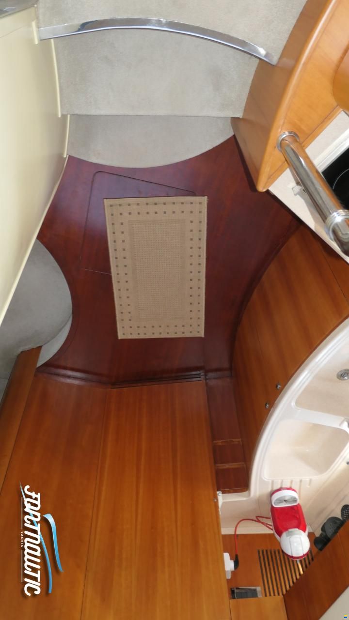 Azimut 46