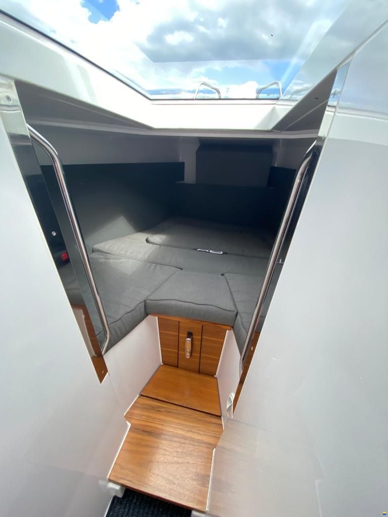 XO Boats XO 270 RS Front Cabin OB