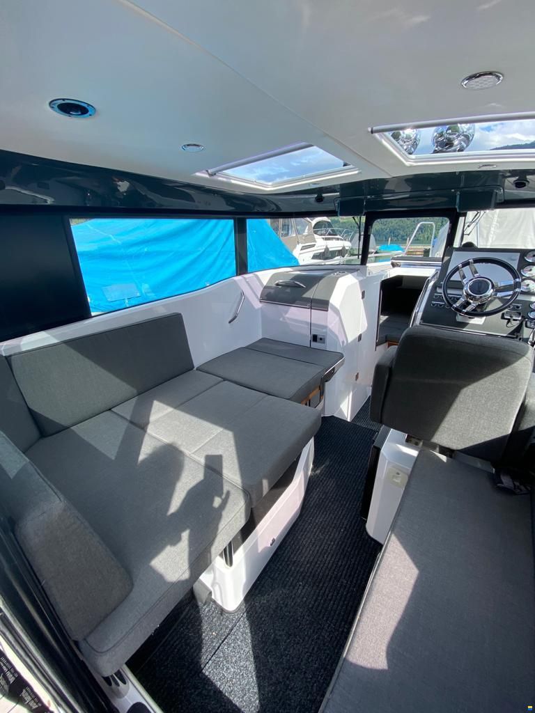 XO Boats XO 270 RS Front Cabin OB