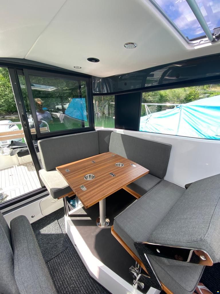 XO Boats XO 270 RS Front Cabin OB