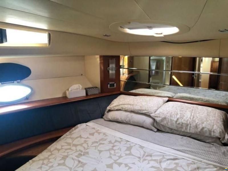 Azimut 46