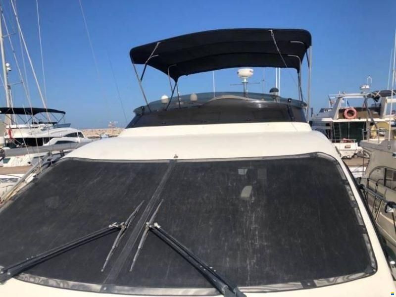 Azimut 46