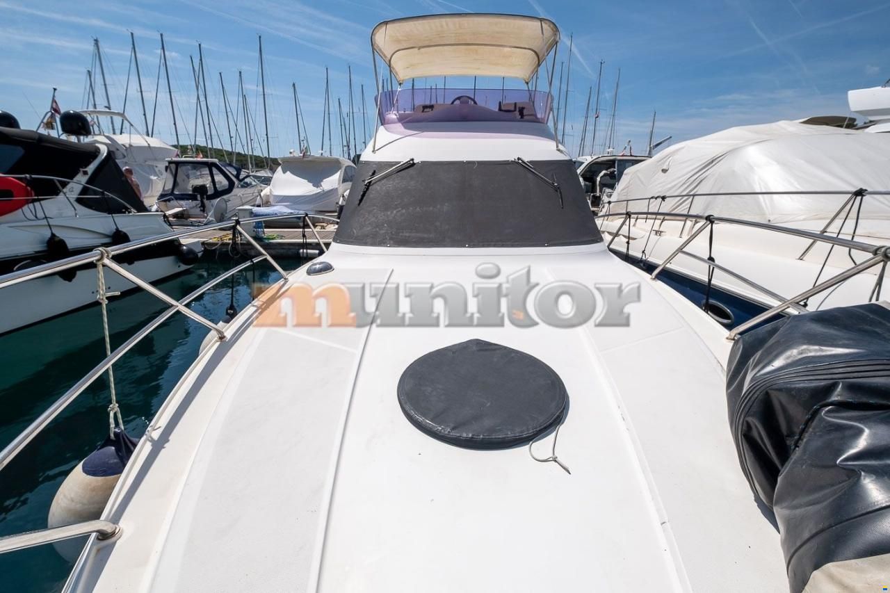 Galeon 330 Fly