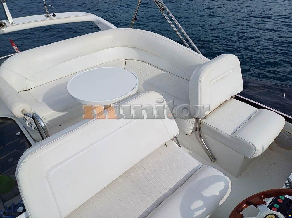 Galeon 330 Fly