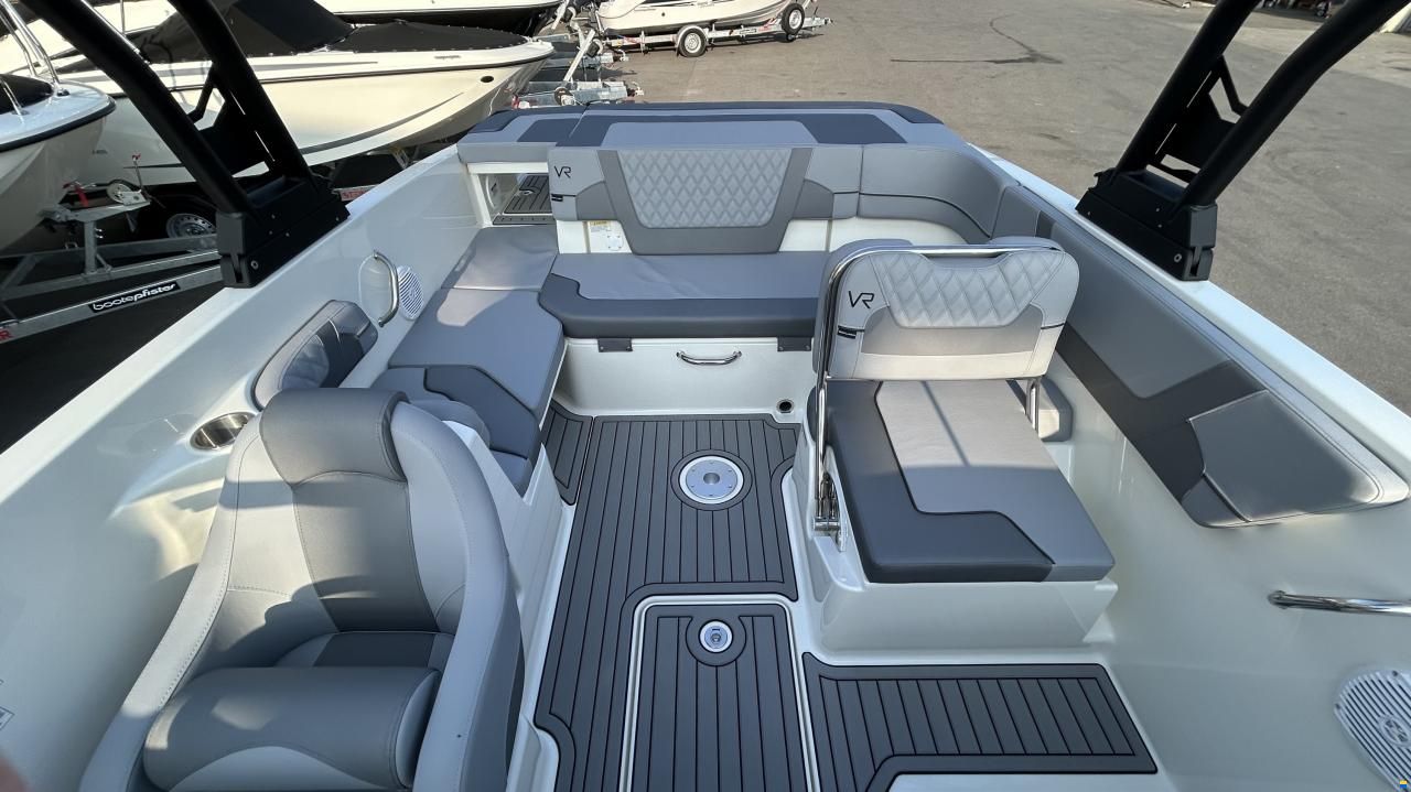 Bayliner VR 6 E