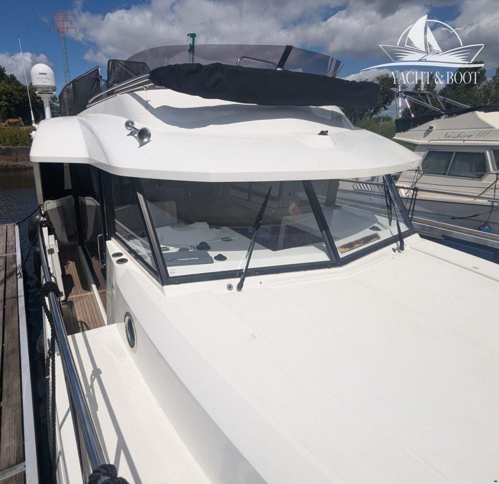 Beneteau Swift Trawler 30