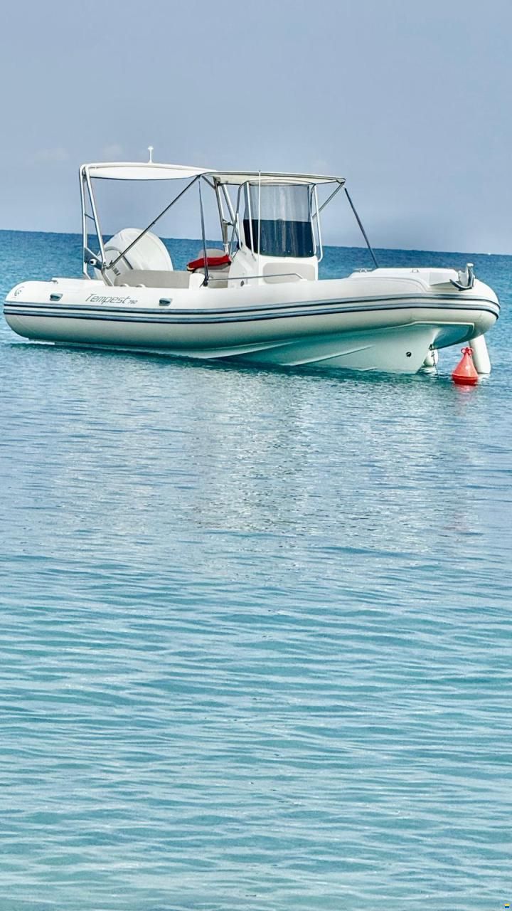Capelli Tempest 750 Luxe