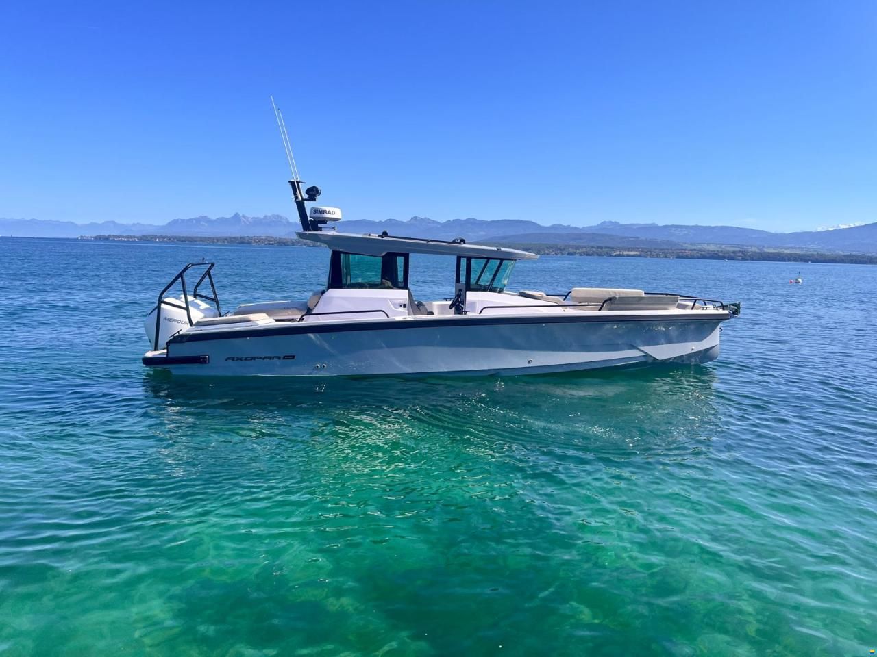 Axopar 29 XC Cross Cabin
