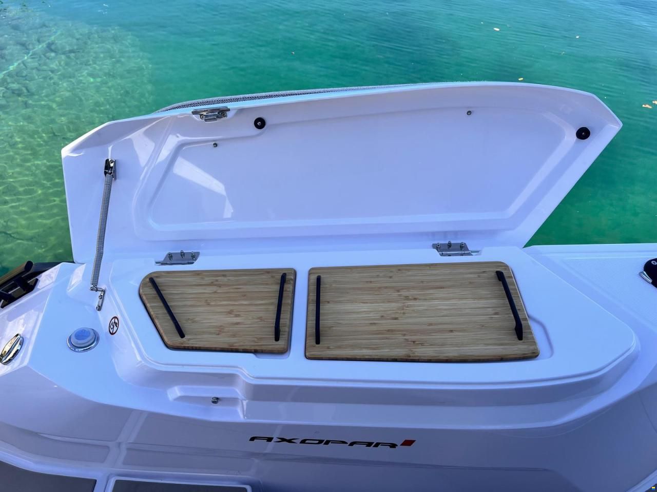 Axopar 29 XC Cross Cabin