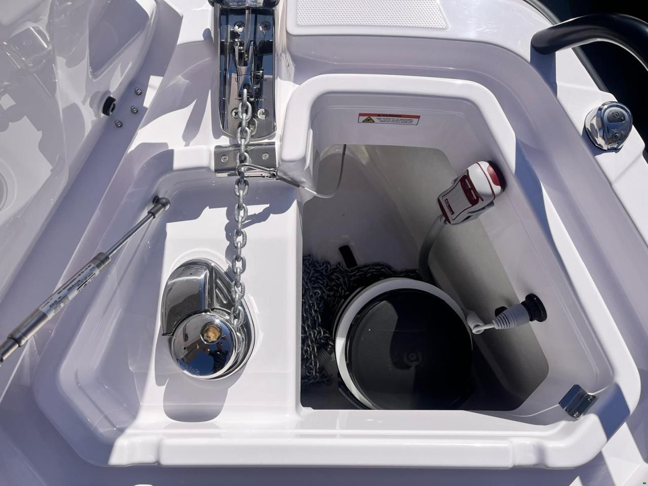 Axopar 29 XC Cross Cabin