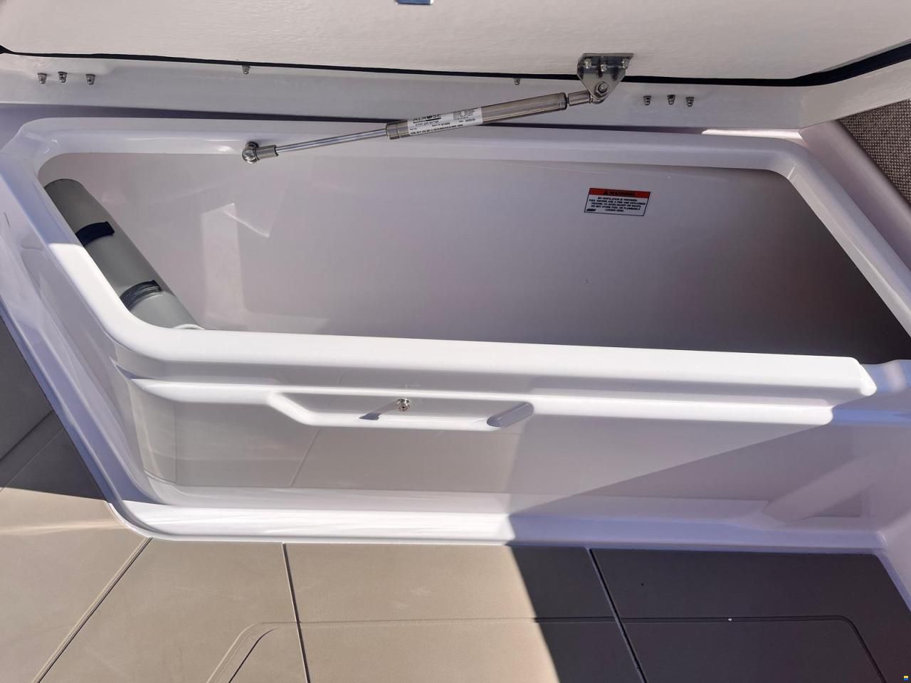 Axopar 29 XC Cross Cabin