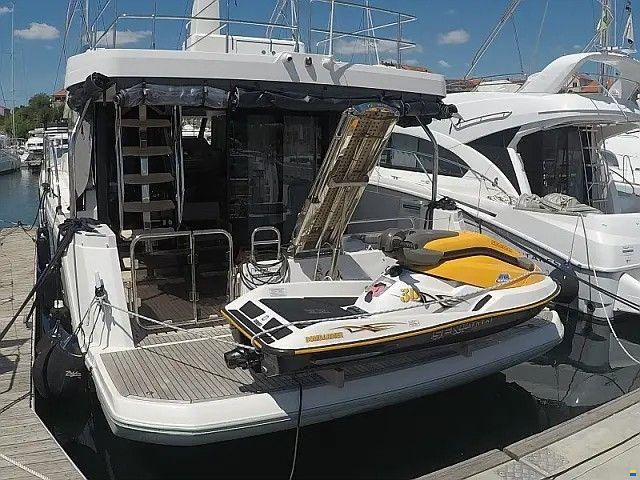 Beneteau Swift Trawler 47