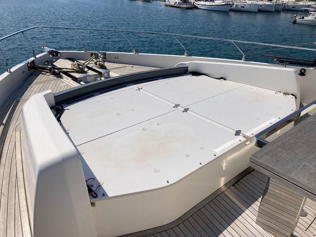 Ferretti 850 HT