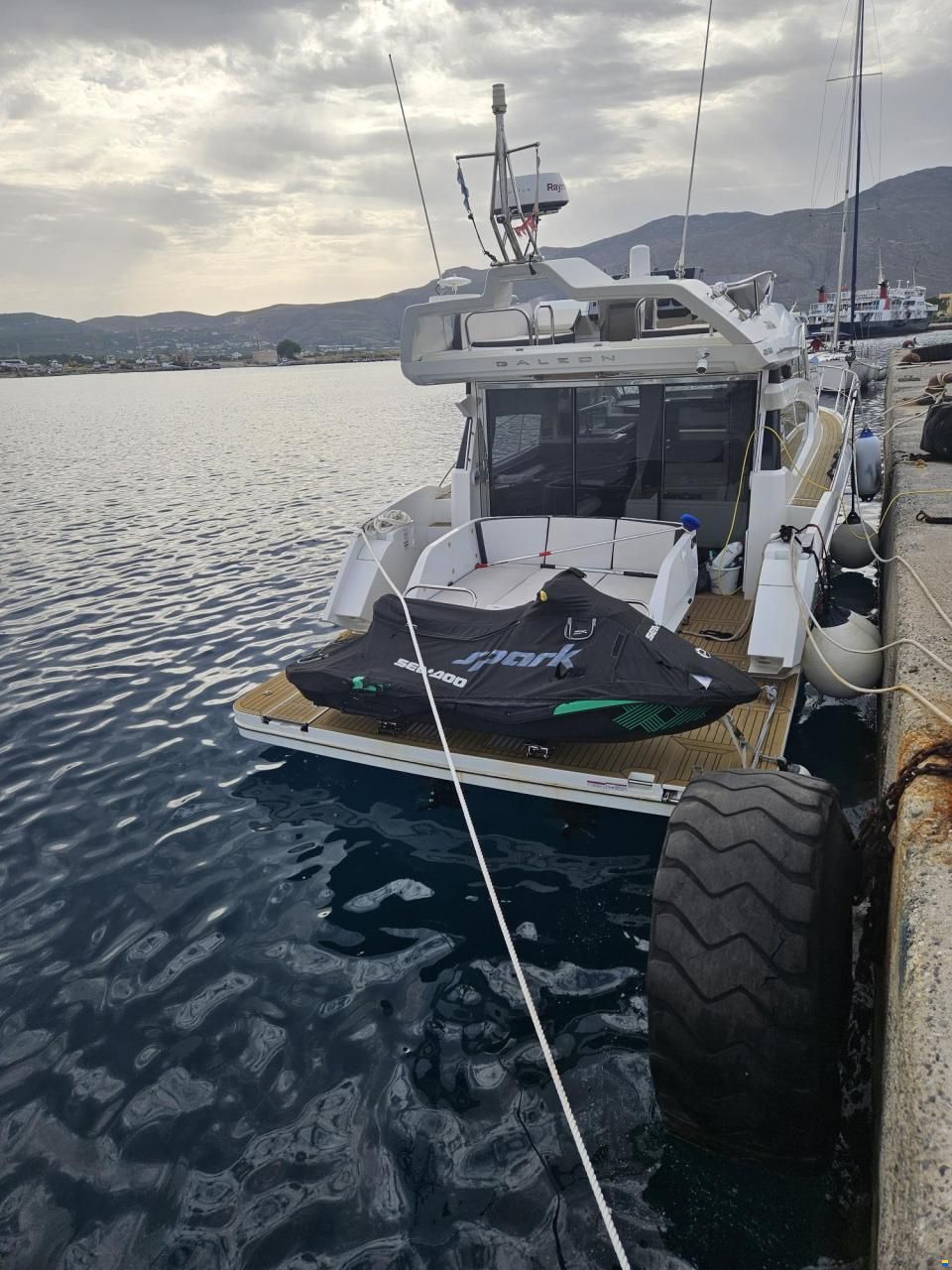 Galeon 430 SKY
