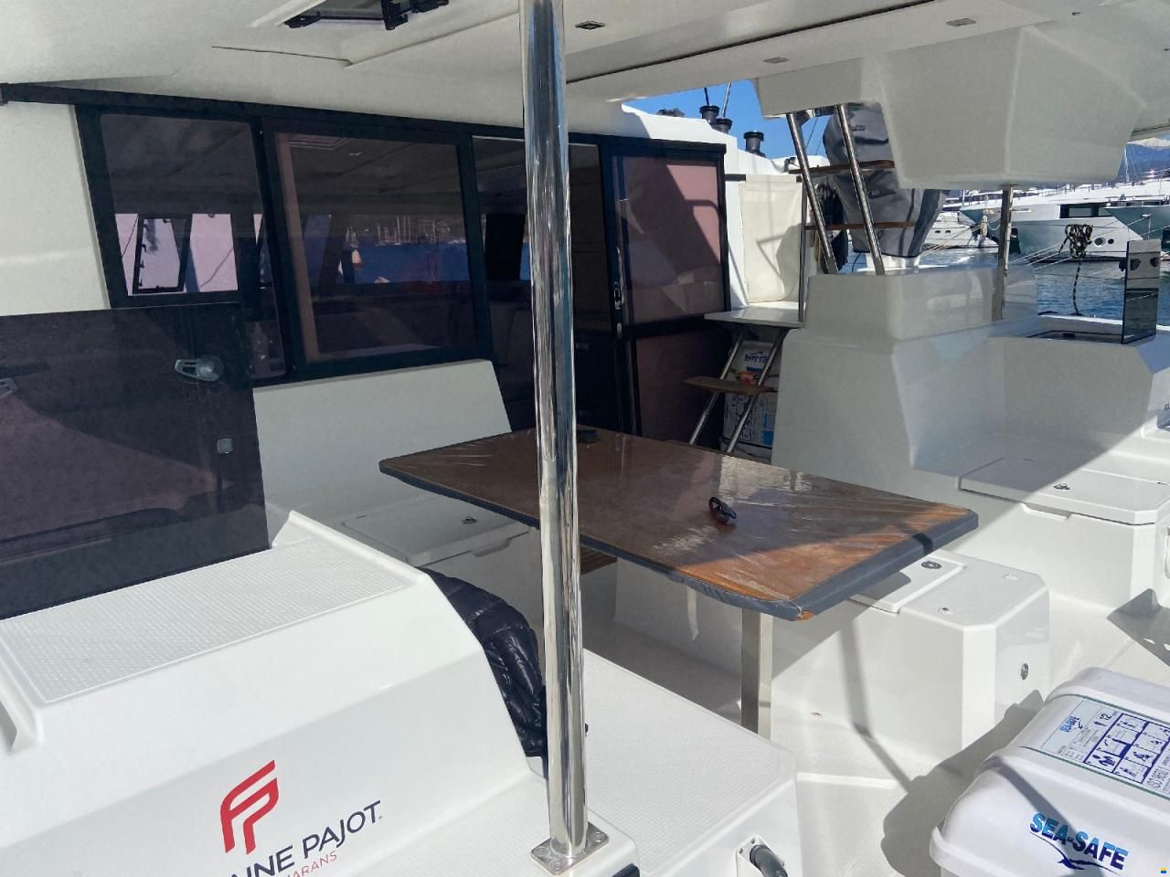 Fountaine Pajot Astrea 42