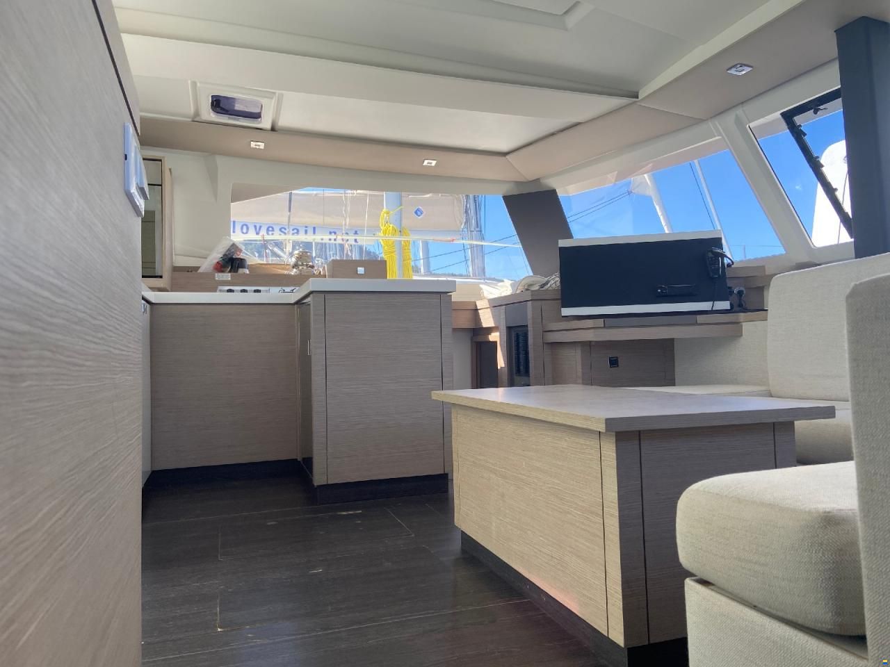 Fountaine Pajot Astrea 42