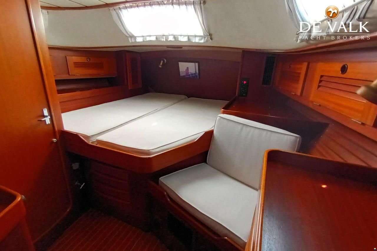 Hallberg-Rassy 45