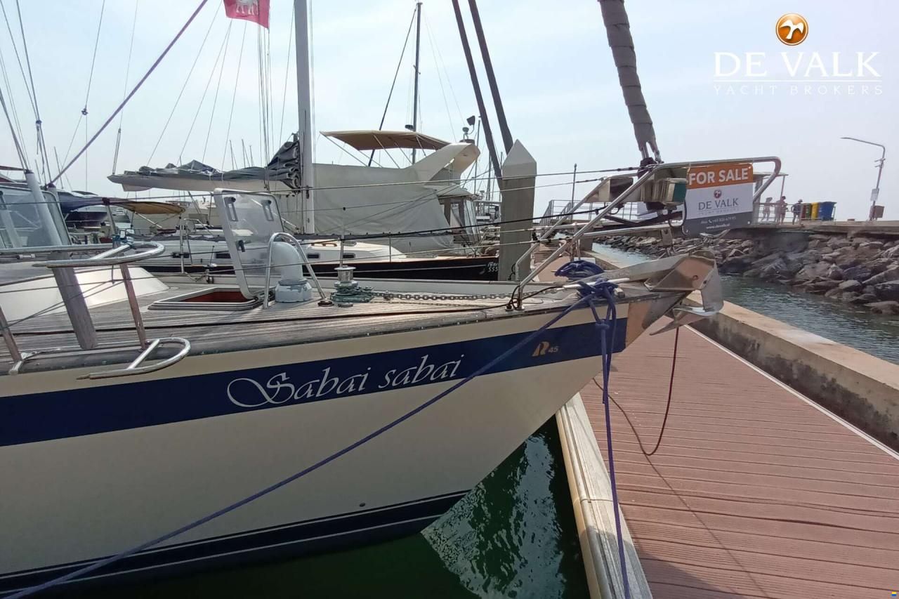 Hallberg-Rassy 45