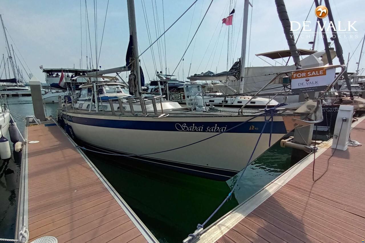 Hallberg-Rassy 45