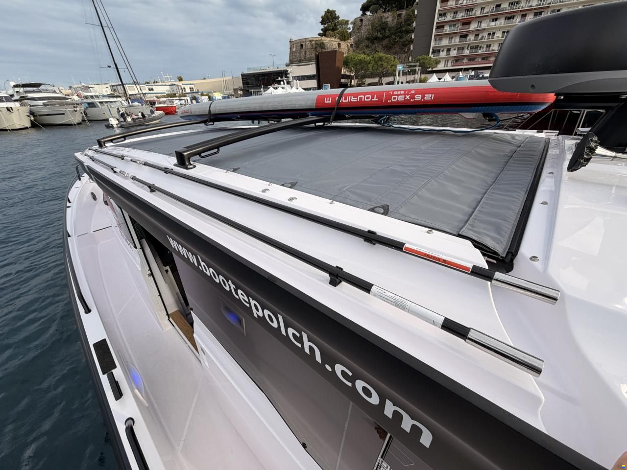 Axopar 37 Cross Cabin