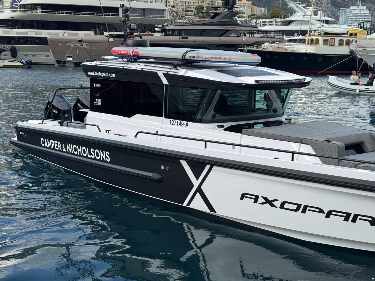 Axopar 37 Cross Cabin