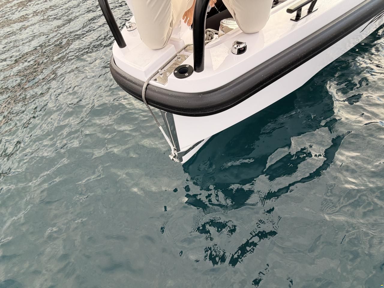 Axopar 37 Cross Cabin