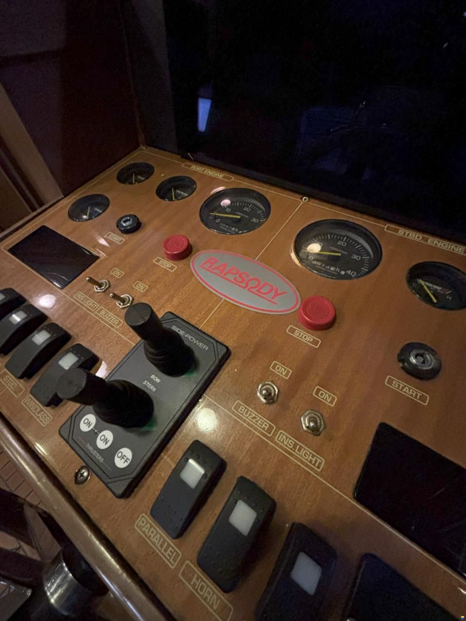 Rapsody 48 Offshore