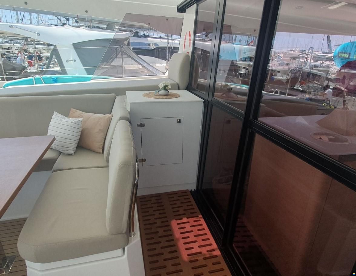 Fountaine Pajot Aura 51