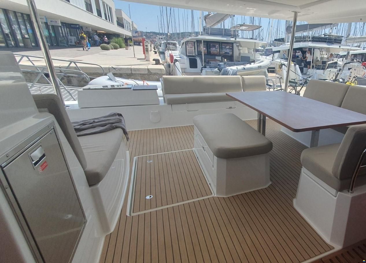 Fountaine Pajot Aura 51