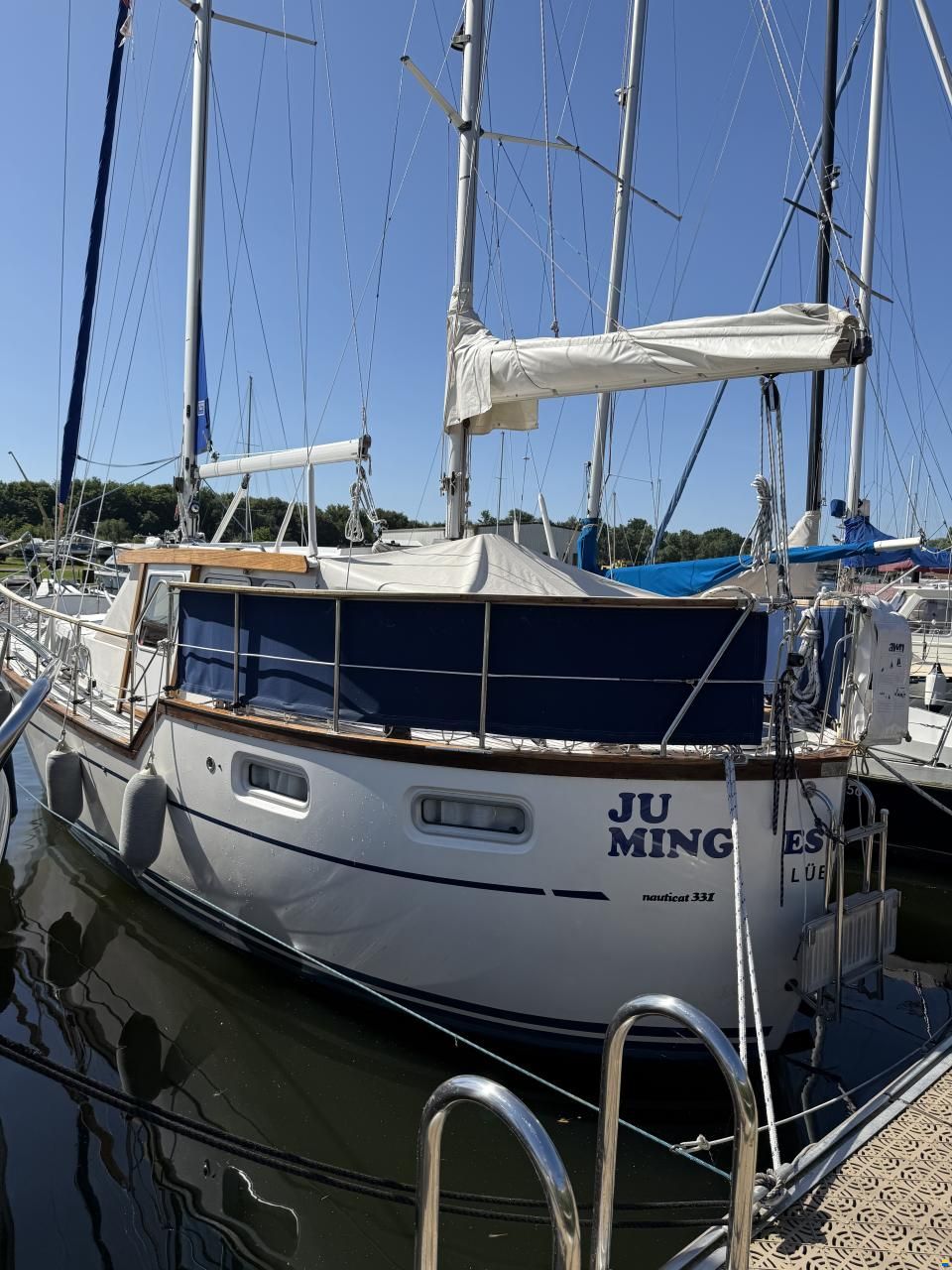 NAUTICAT 331