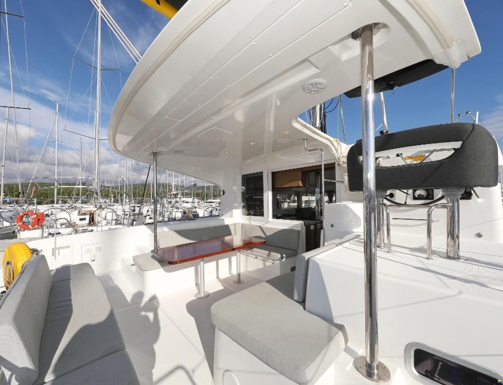 Lagoon 40