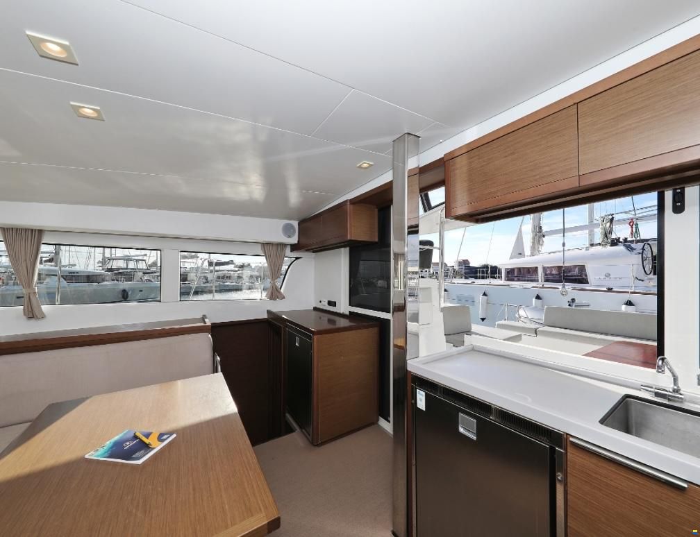 Lagoon 40