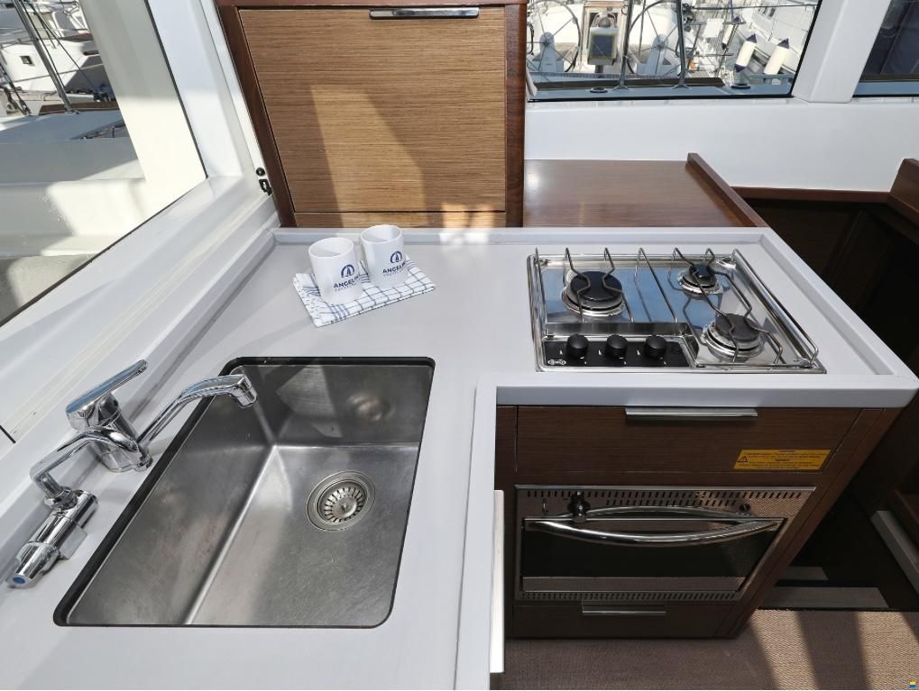 Lagoon 40