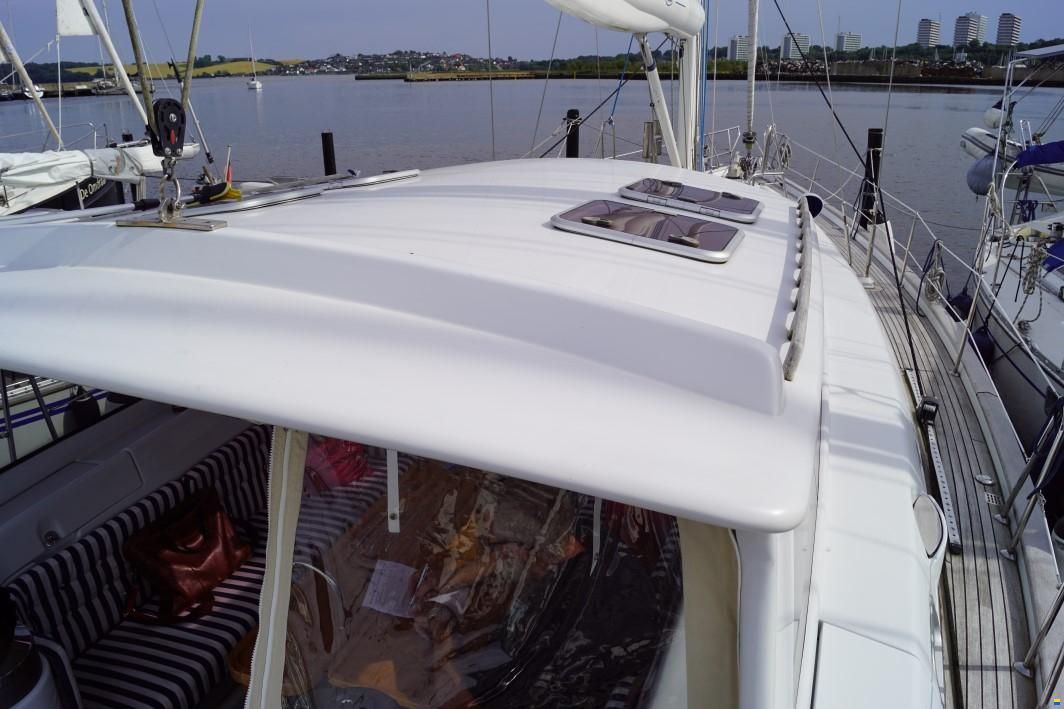 One Off Design 50 feet Decksalon yacht