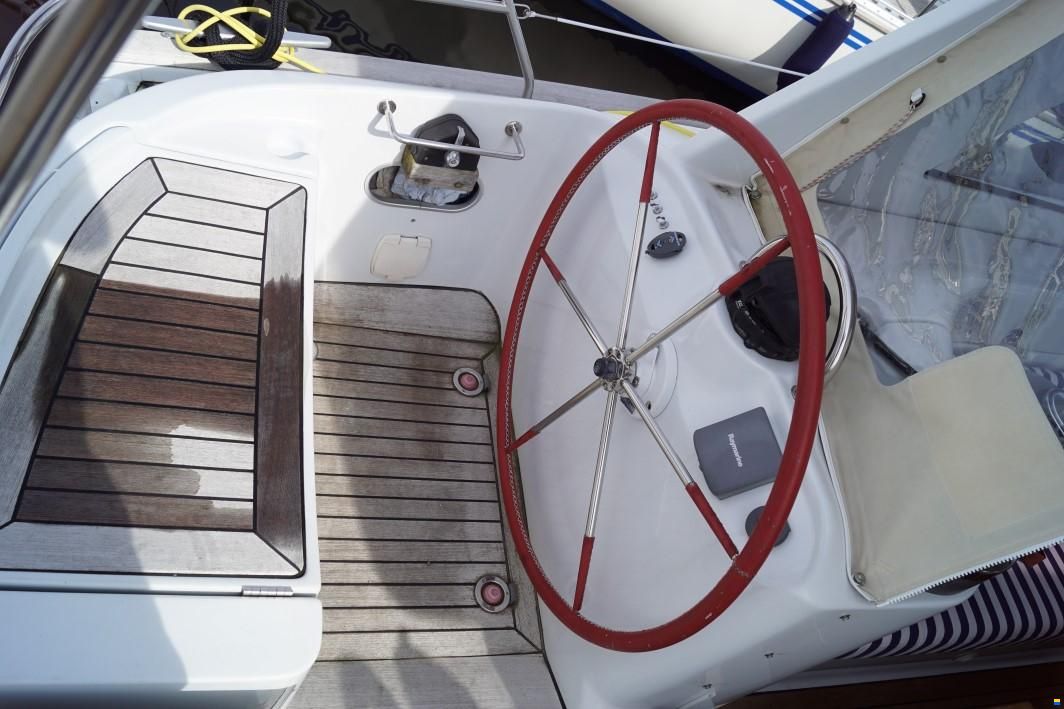 One Off Design 50 feet Decksalon yacht