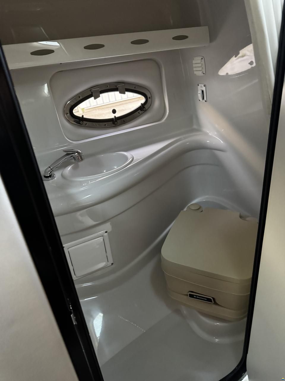 Crownline 266Ccr