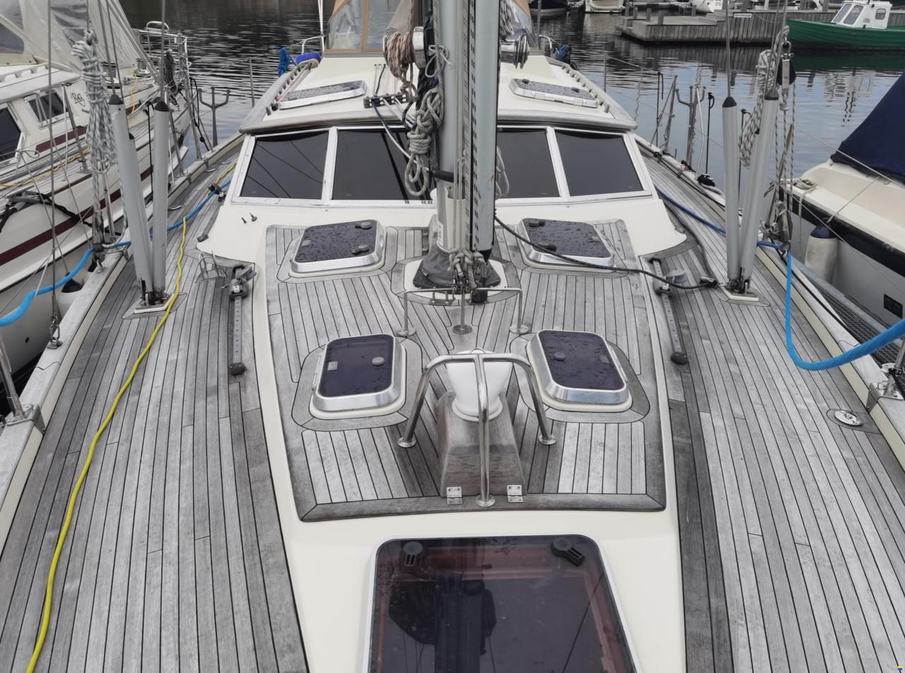 Regina af Vind&ouml; R43