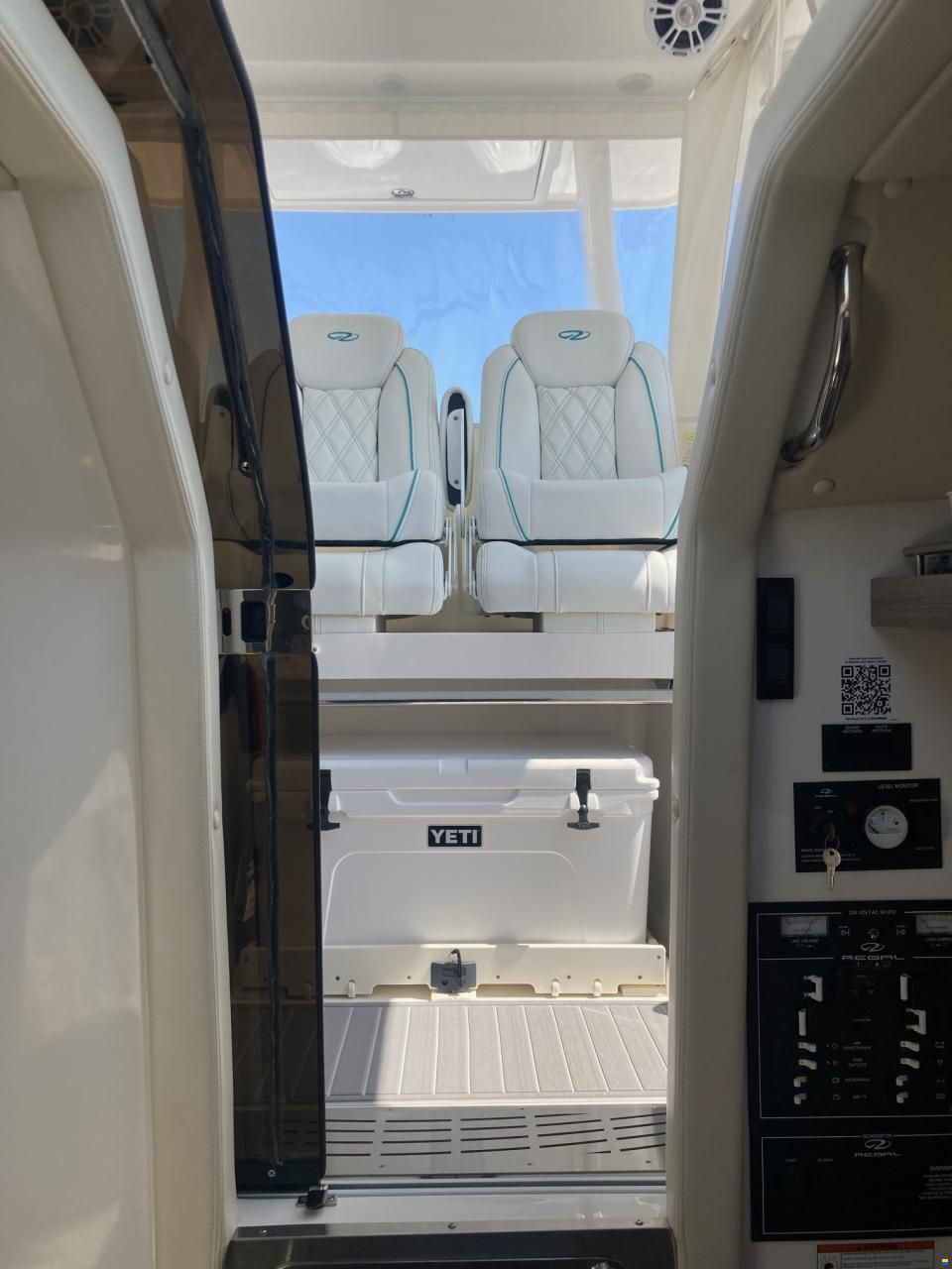 Regal SAV 33