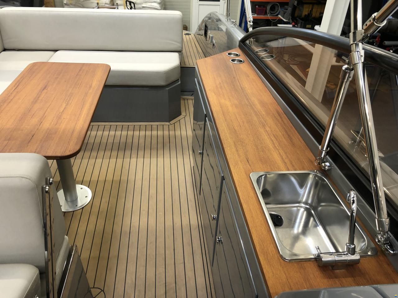 Rand Leisure 28