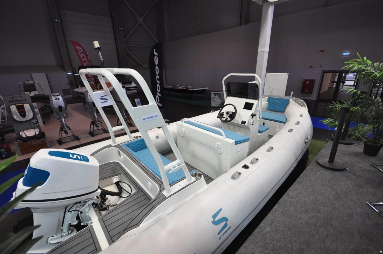 Stream RIB 560 50PS ELECTRIC