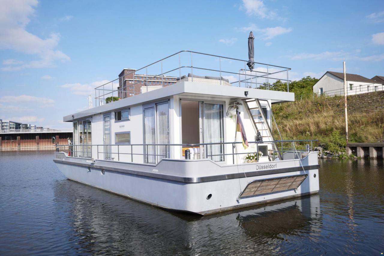 Motor Cruiser Home Traveller XXL Housebo