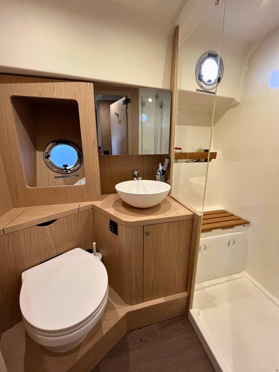 Beneteau Swift Trawler 48