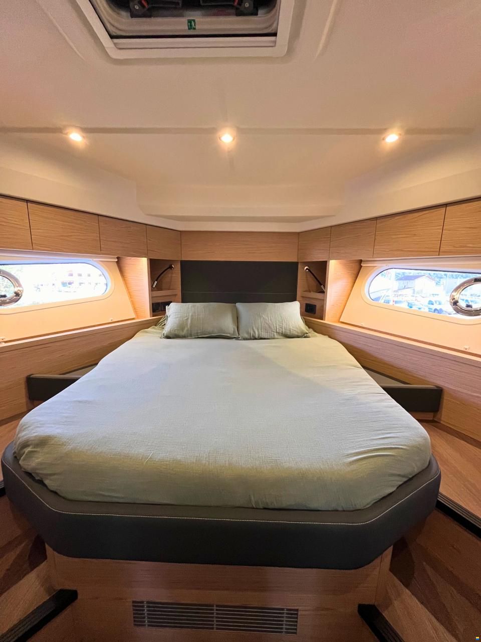 Beneteau Swift Trawler 48