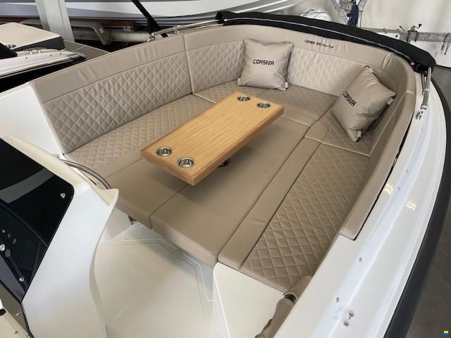 Corsiva 605 Tender