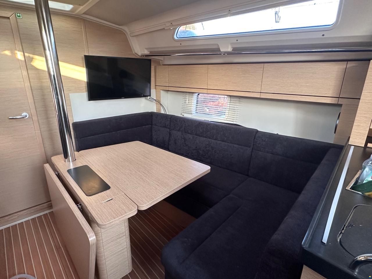 Hanse 388