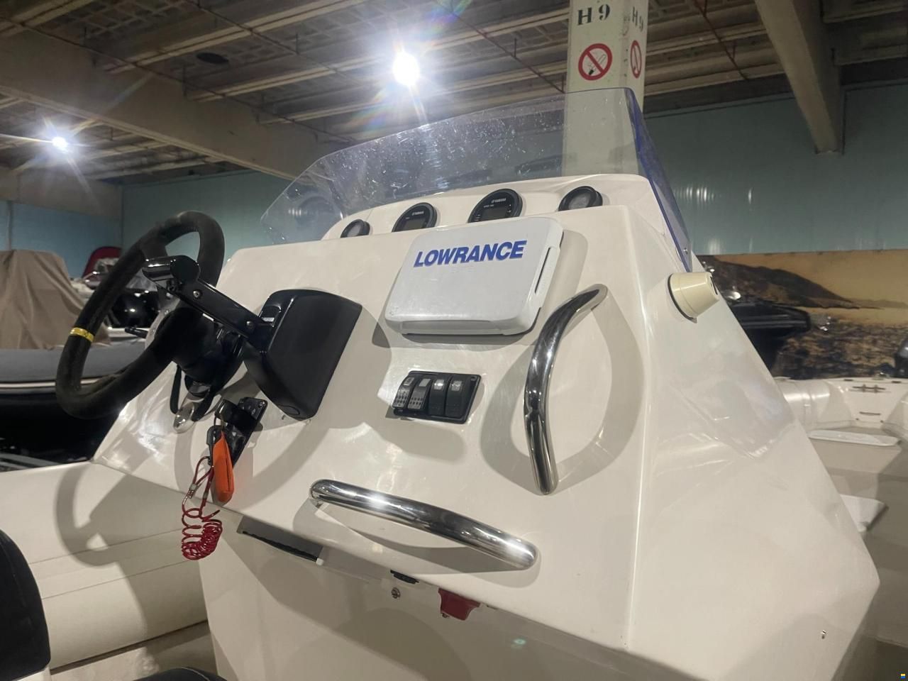 Technohull Seadrug 688